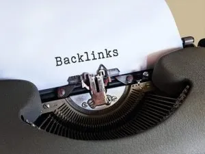 typewriter and the word backlinks written