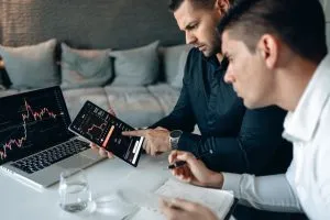 man talking about SEO