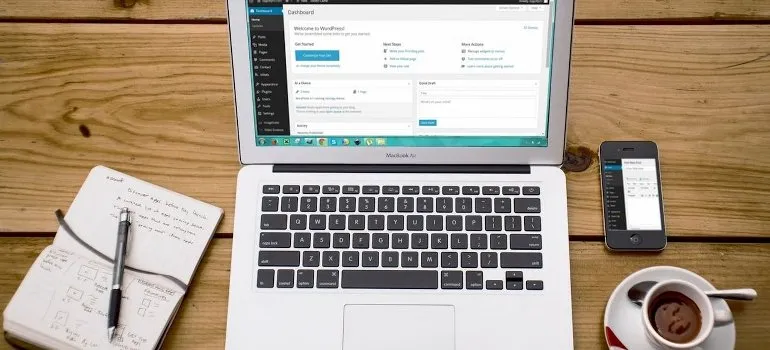 laptop with wordpress